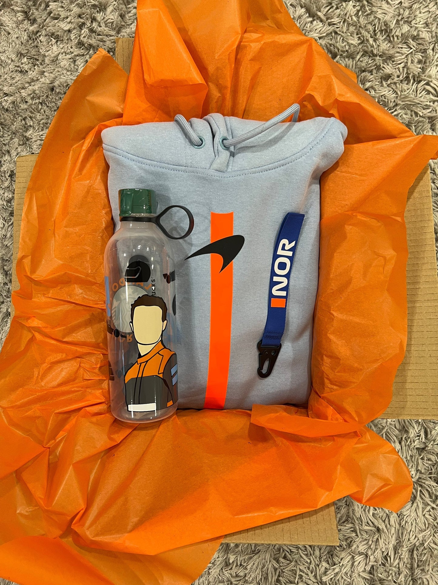 Lando Norris inspired gift set - Hoodie and Water Bottle